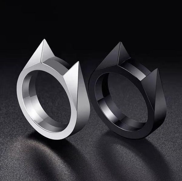 

self defense ring refers to tiger ring ring, male and female self-defense supplies broken window equipment fashion necklace anti wolf def784