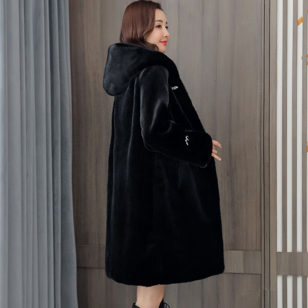 

winter 2021 women's new clothes imitated mink nv dong zhuang middle-aged mother dressed in fur fashion coat tvj9, Black