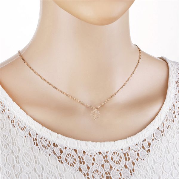 

peach hollow heart four-leaf clover flower necklace female clavicle necklace, Silver