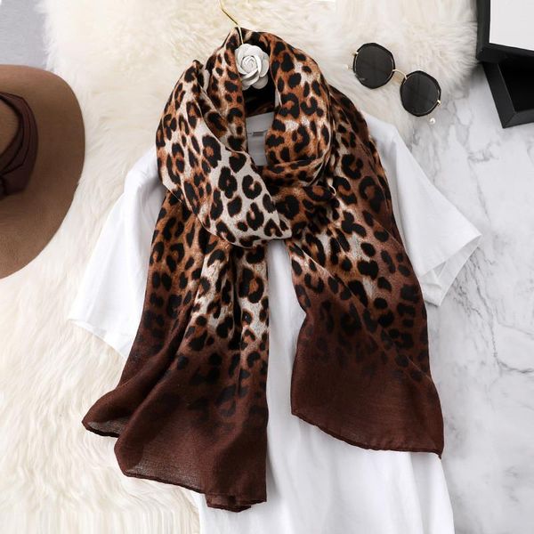 

2019 популярный китайский качество шелк four seasons lady солнцезащитный бич хлопок шаль женщин мода leopard печати шарф новый косынку sqcan, Blue;gray