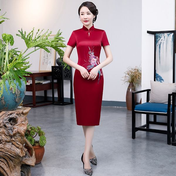 

autumn new style banquet wedding wedding mother embroidered cheongsam cheongsamdress xipo wine red embroidery medium length cheongsam dress, Black;gray