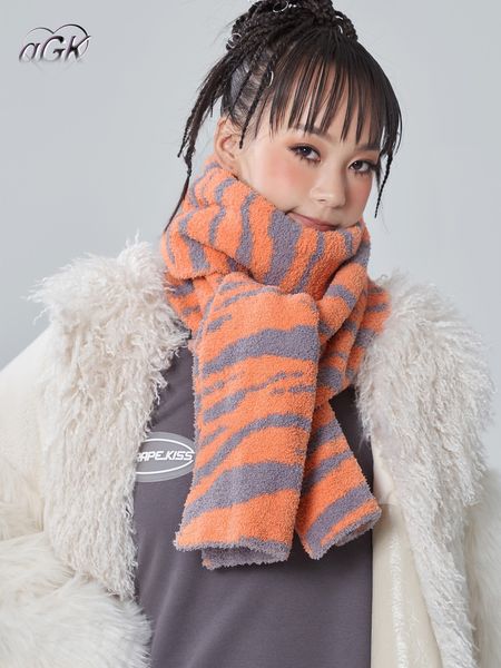 

a graph kiss design animal warm scarf for women in winter, Blue;gray