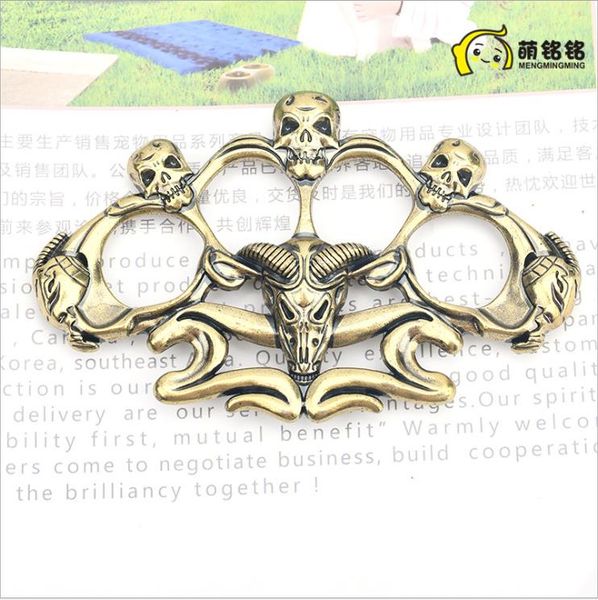 

four-finger self-defense weapon fiberglass finger tiger portable hand buckle tiger finger fist buckle self-defense fighting supplies15