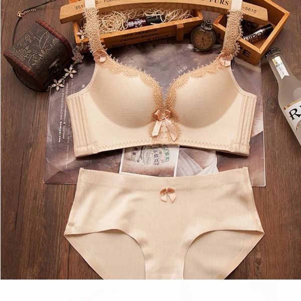 

new brand seamless palace ting lasi gather no rims underwear lace lingerie adjustable super push up bra set with panty, Red;black