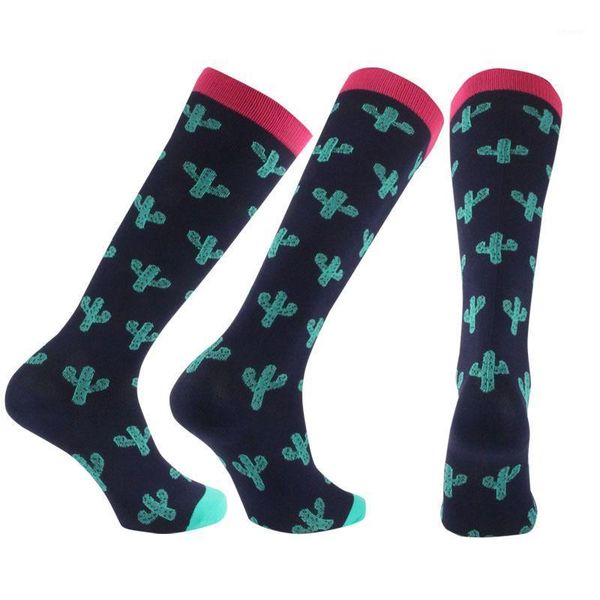 

quality cycling socks 20-30 mmhg compression socks fit for sports anti fatigue pain relief black color men women travel1