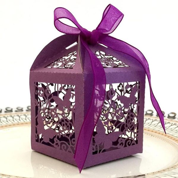 

50pcs white/pink wedding boxes gift box laser cut love heart wedding candy boxes favors and gifts party decorations