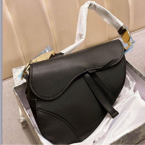 

retro bag luxury bag half moon leather handbag women's shoulder women's simple solid color 2020 saddle bmaru