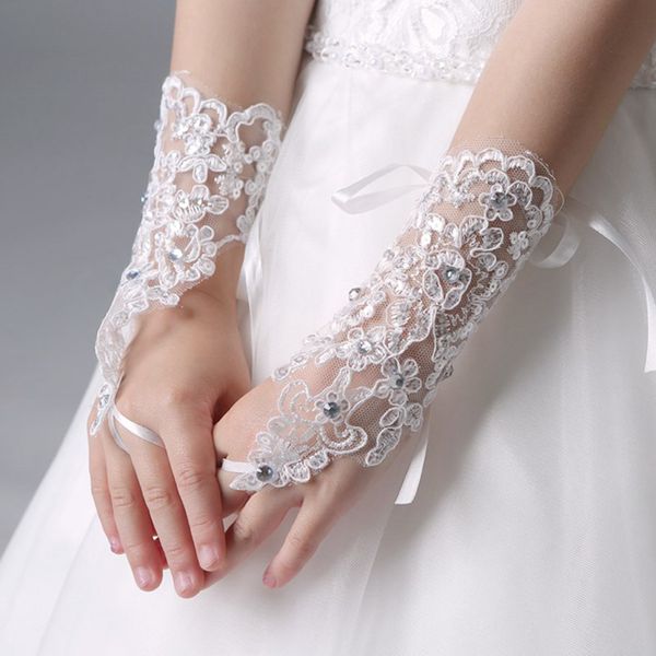 Guanti da sposa senza dita bianchi rossi per ragazza di bellezza alla moda con perline in pizzo per accessori da sposa da sposa