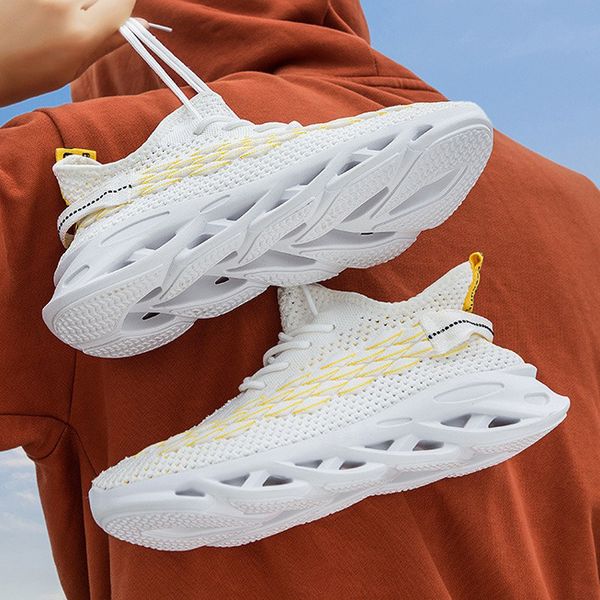 

triple black white gold breathable genre4 yellow red mens man boy male cushion running shoes trainers sports designer sneakers 39-44, White;red