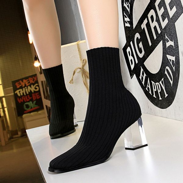 

2021 new transparent version of fashionable crystal winter heels snug short and thin woolen boots kni9, Black