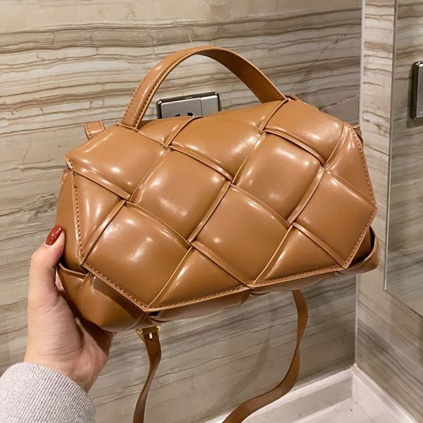 

postman's bag messenger purse shoulder bag fashion plain weave knitting genuine leather hasp interior zipper smooth surface hand bag
