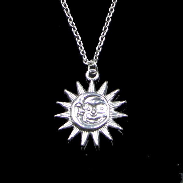 Moda 28 * 25mm Doppi lati Sun Moon Collana con pendente a catena a maglia per collana girocollo femminile Gioielli creativi regalo per feste
