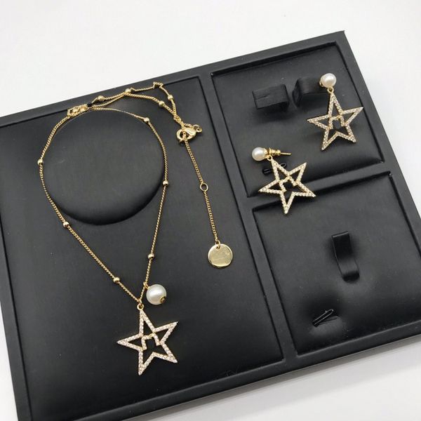 

2020 new letter m pearl diamond necklace earrings, Golden