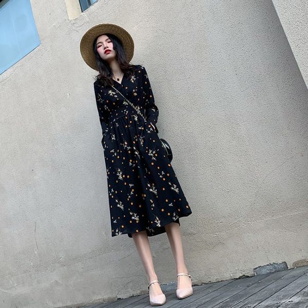 

hepburn french style black chiffon dress womens clothing 2021 spring new floral super fairy mid-length bottoming dress fashion, White;black