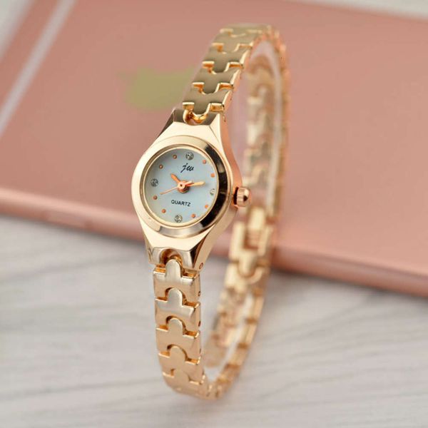 

new water fashion trend women's watch bracelet korean version about quartz watch student fashion girl, Slivery;brown