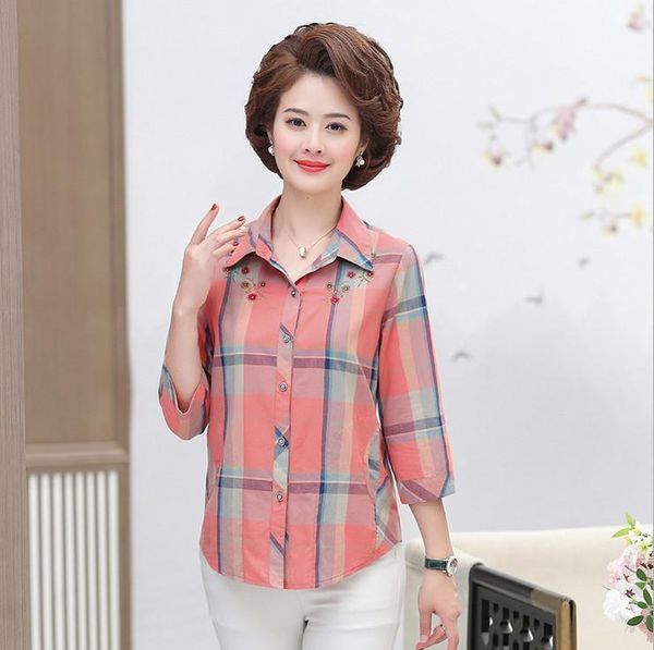 

2021 summer new middle age women shirt plaid mother cotton elderly three quarter blouse grandma clothing1, White