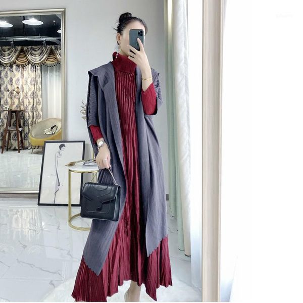 

solid color lapel mid-length trench coat women 2020 new spring vintage loose slim was thin pleated windbreaker v2951, Tan;black