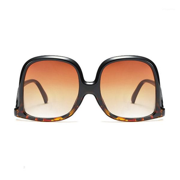 

new oversized sunglassses 2020 glitter striped large round female sunglasses fashion retro glasses luxury shade fml1, White;black