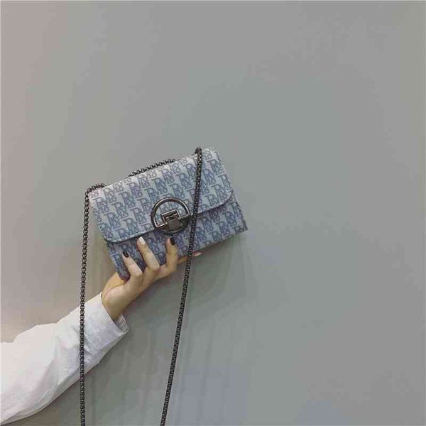 

classic small bag women's autumn and winter design new korean versatile ins super fire messenger bag net red canvas embroidery chain ba