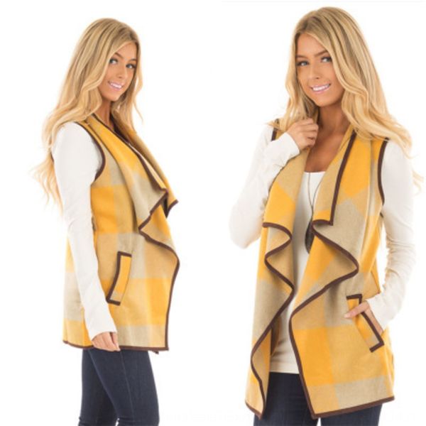 

new sleeveless women's plaid pocket cardigan in autumn winter 2019 new sleeveless women's plaid pocket cardigan vest in autumn win, White;black