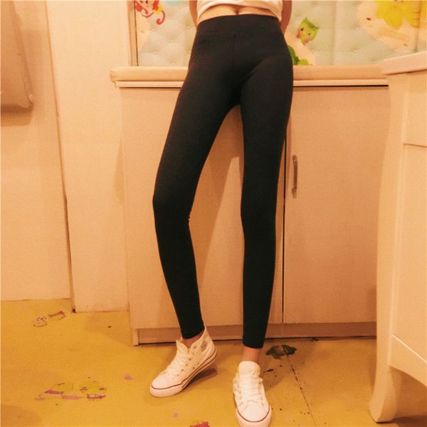 

new mini legged pants for women in autumn 2019, Black
