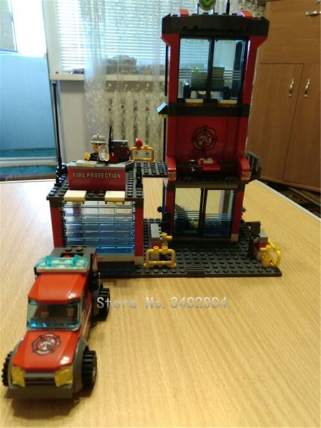 

300pcs город пожарная станция fight строительные блоки наборы пожарный цифры brinquedos creator кирпичи обучающие игрушки для детей qylklh