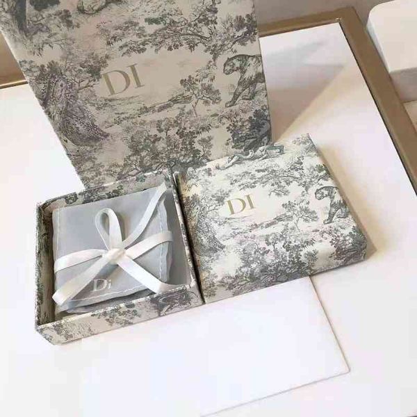 

red three ring bracelet selected material jewel, Golden;silver