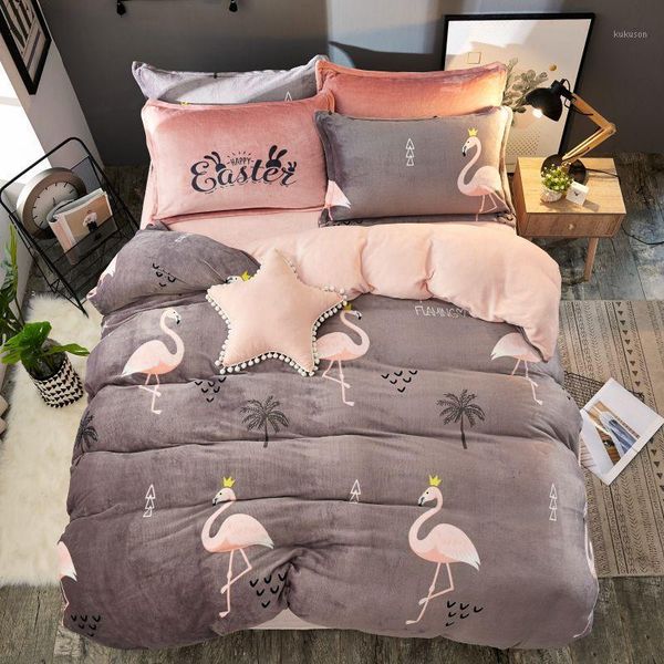 

6pcs fannel velvet duvet cover sets single  size bedding sets pillowcases giraffe pig bed cover bed linen1