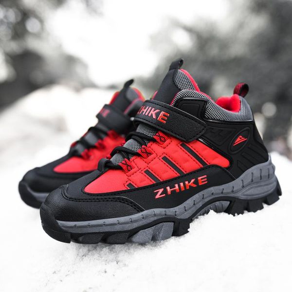 

зима chilren теплых спортивная обувь плюс плюшевые мальчики детей походная обувь противоскользящей сталь коготь clinbing trekking кроссовки