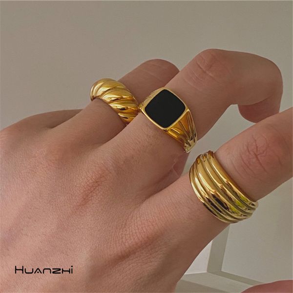 

huanzhi 2020 new korea simple irregular geometric twisted square black zircon chunky gold metal ring for women men party jewelry, Golden;silver