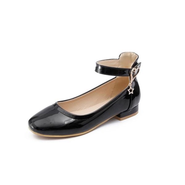 

the new 2020 the size and spring and autumn period low leisure shoes with square yards, Black