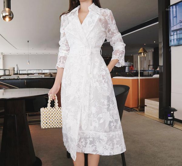 

spring summer new turn down collar perspective lace embroidery floral sashes with belt midi long trench coat slim waist abrigos1, Tan;black