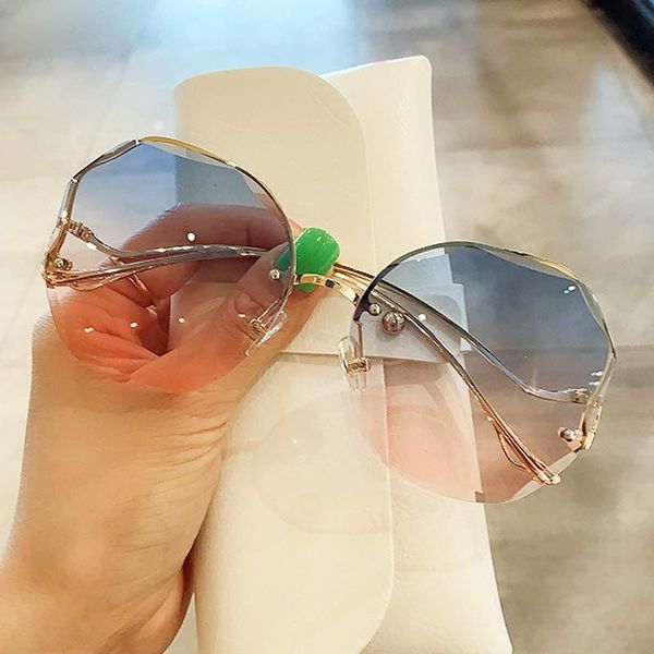

cutting half frame round sunglasses for women 2020 new brand gradient elegant sun glasses female chic bend shades black brown, White;black