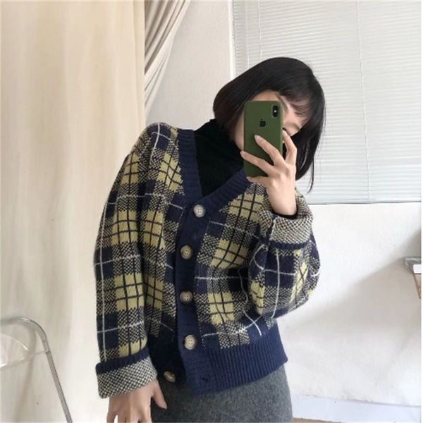 

2021 new vintage women's knitted sweater plaid shirts single-v cleavage breasted sleeve knitting cardigans winter kmur, White;black