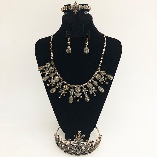 

турецкие комплекты ювелирных изделий с серыми кристаллами кисточки ожерелье серьги браслет и короны набор европейский свадебный комплект юве, Silver