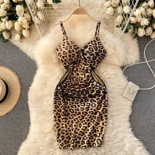 

2021 new singiny design girdle girlie neck without back skinny summer off shoulder dress short qjwp, Black;gray