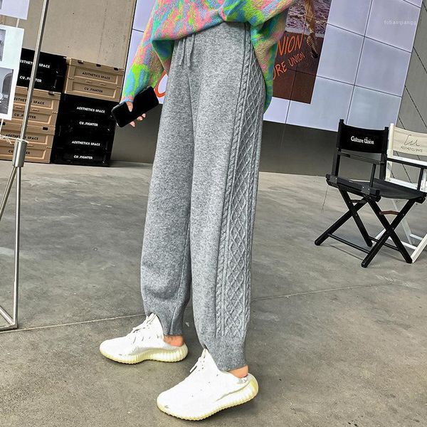 

2020 sports and leisure trousers women's autumn women's twist knit trousers1, Black;white