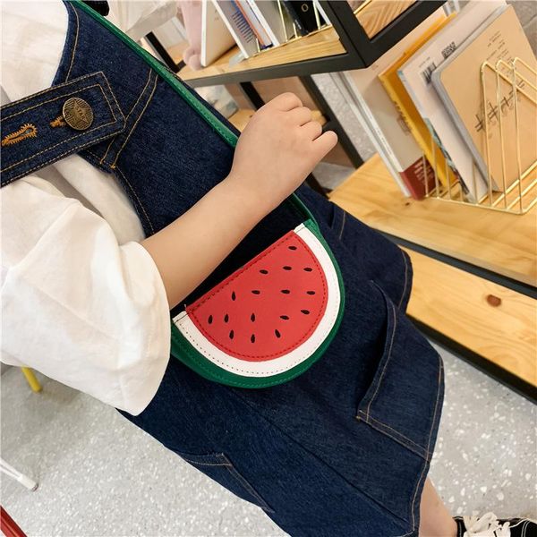 

small sloping bag one-shoulder bag