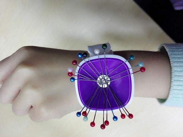 

hemline wrist pinny magnetic pin holder assorted, Black