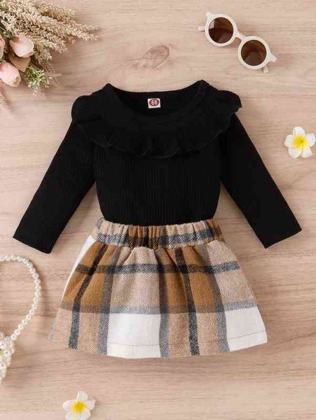 

baby ruffle trim bodysuit & plaid skirt she, White