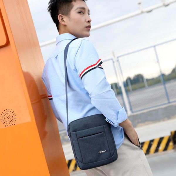 

2020 men's bag nylon shoulder bag small waterproof diagonal men's black zipper business bolsos mujer sac a main modis