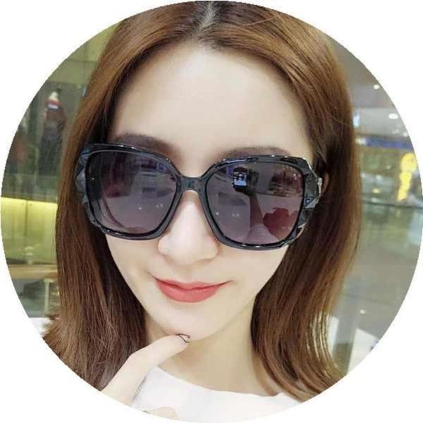 

women's polarized 2019 round daimi japane new face korean driving sunglassk8ma, White;black