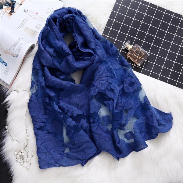 

2020 designer merk vrouwen sjaal fashion lace hollow zomer sjaals en wraps lady zijden sjaals strand stola1, Blue;gray
