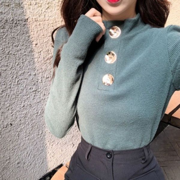 

2020 super fire sweater women's heart senseautumn and winter can be worn inside and outside can be worn with sweaterunderpant, White;black
