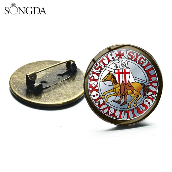 

pins, brooches medieval vintage knights templar army crusader masonic sign glass cabochon metal pins knightship honor badges, Gray