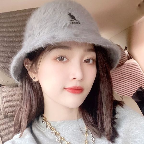 

bl2h designer knitted beanie hat classic letter embroidery hats warm thick wool autumn cold kangaroo caps couple fashion street winter with, Brown;gray