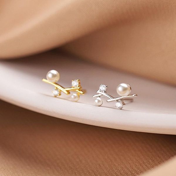 

new fresh flowers pearl high-grade zircon earrings simple branches stud earrings jewelry ladies temperament fashion jewelry, Golden;silver