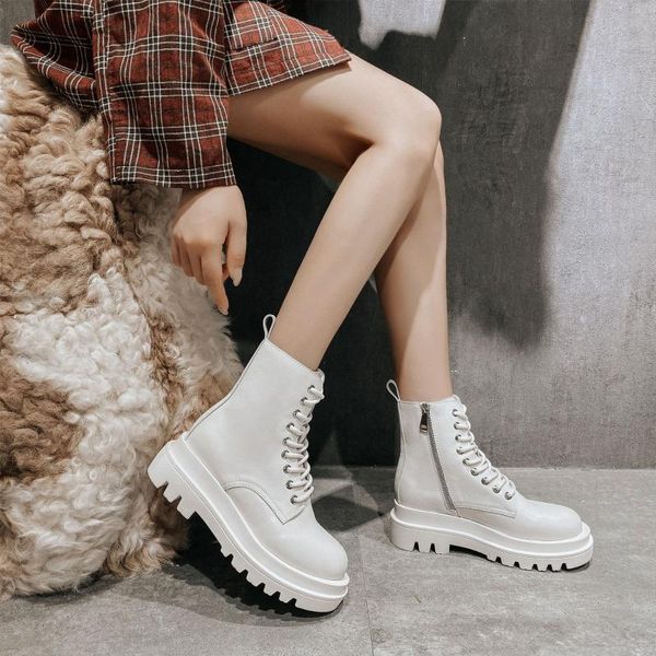 

boots women's in autumn and winter 2021 cowhide leisure lace up short with thick soles, Black
