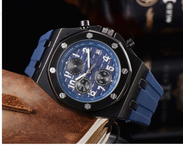 

love p tape quartz second multi-function movement men's watch8hp4, Slivery;brown