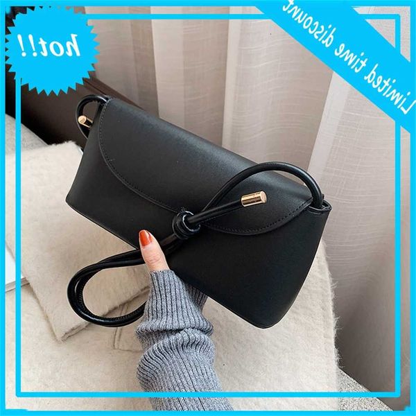 

french niche women's 2020 new foreign style underarm fashion small square versatile single shoulder messenger bag